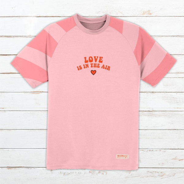 Camiseta técnica #Loveisintheair
