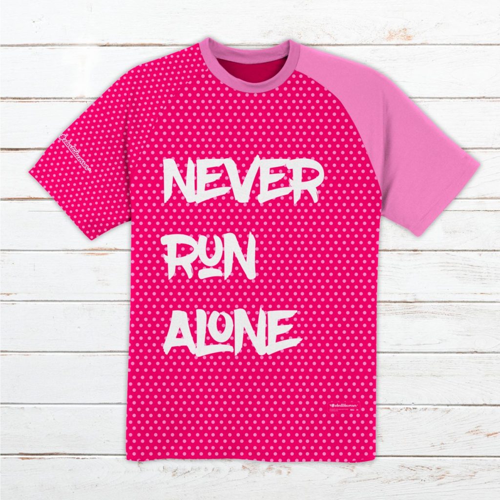 Camiseta técnica hombre #NeverRunAlone rosa