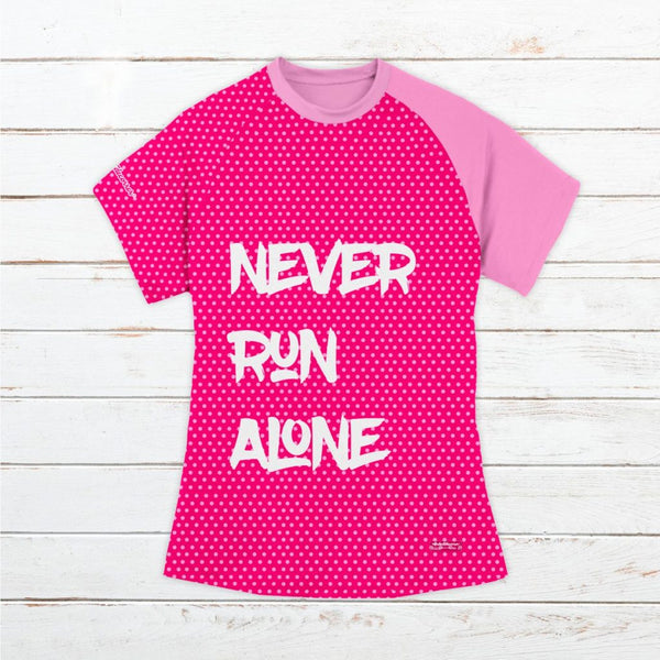 Camiseta técnica mujer #NeverRunAlone rosa
